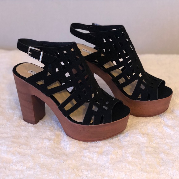 Black Kathleen Peep Toe Platform Heels - Picture 2 of 7